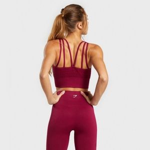 Gymshark Energy+ Seamless set -Bra and Shorts - Beet - medium
